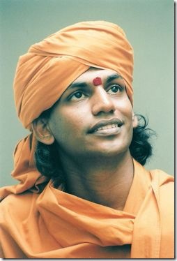 סוואמי ניתיאננדה, לפני