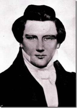 צילום של ג'וזף סמית, מייסד הכנסייה המורמונית, מ-1844. כפי הנראה היה באמת בחור נאה וכריזמטי למדי. לא סתם אנשים - ונשים (הוא נשא לפחות שלושים נשים) נהו אחריו